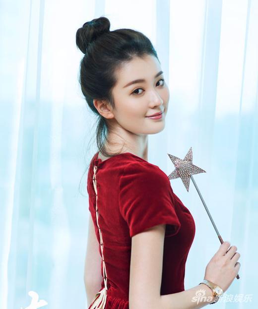 乔欣吃瓜群众吃饭,美食与娱乐的完美融合