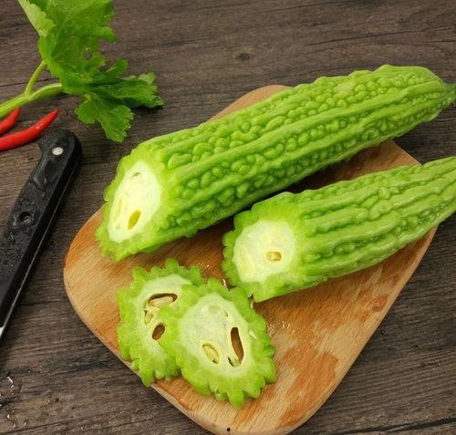 土家吃瓜,吃瓜也能吃出文化味